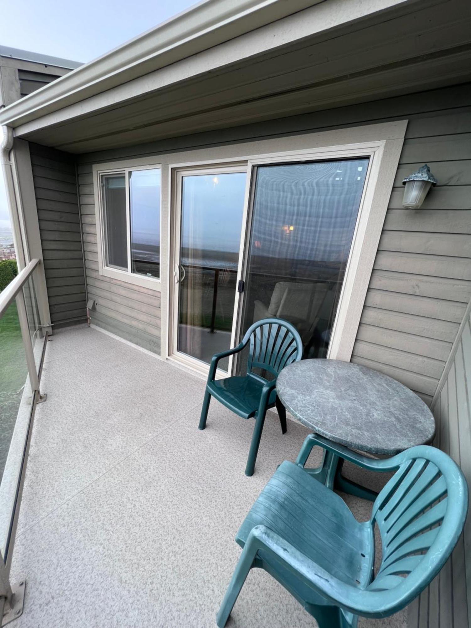 Shorewater Resort Qualicum Beach Esterno foto