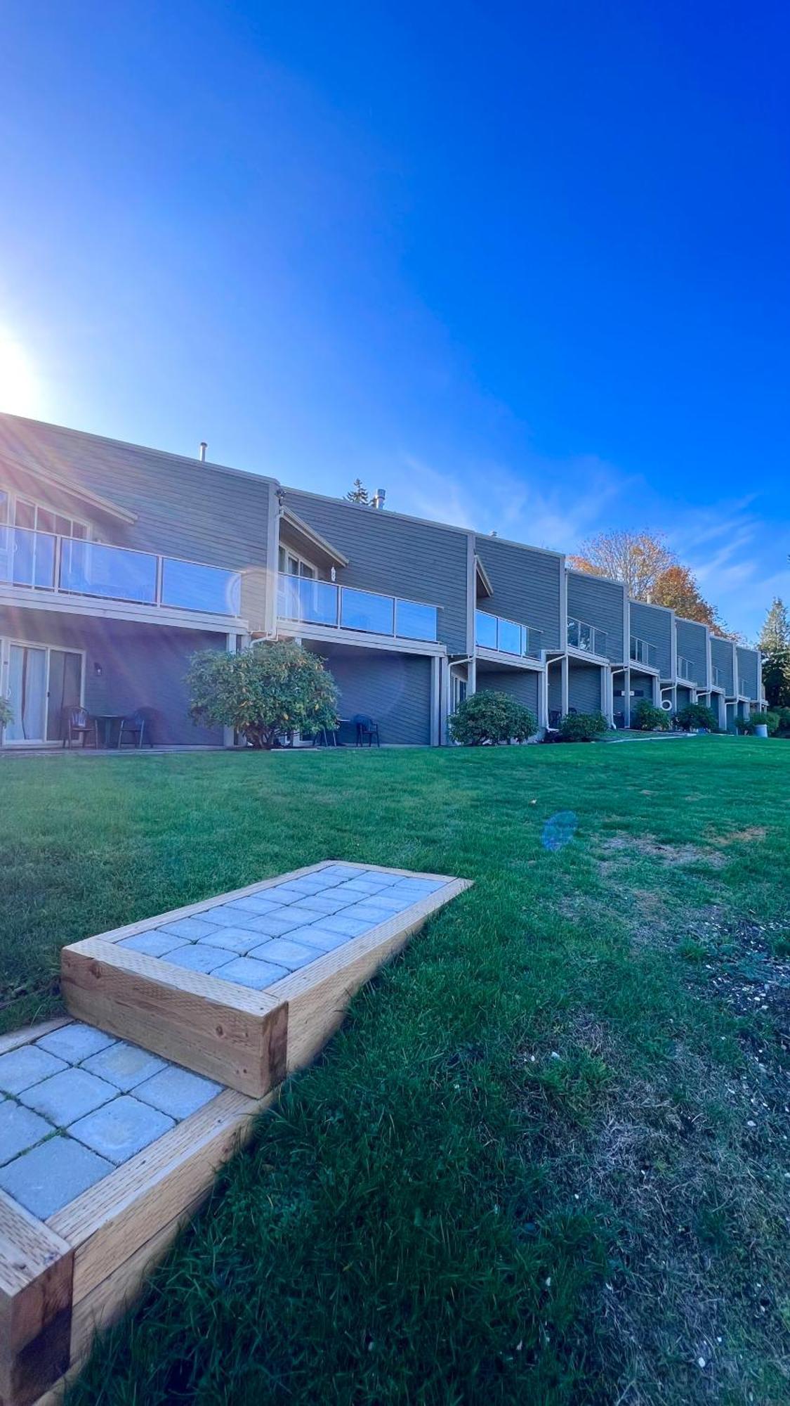Shorewater Resort Qualicum Beach Esterno foto