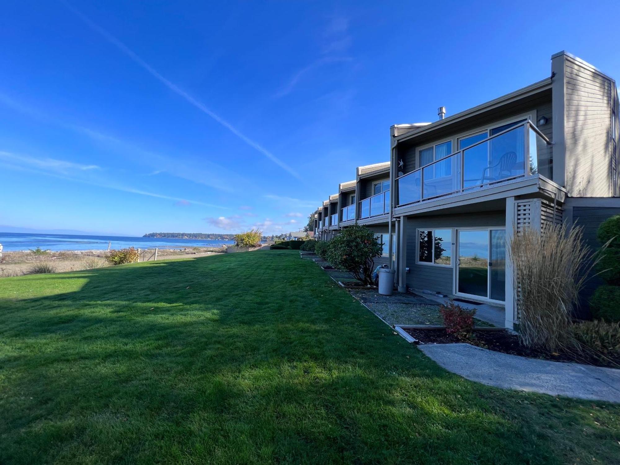 Shorewater Resort Qualicum Beach Esterno foto