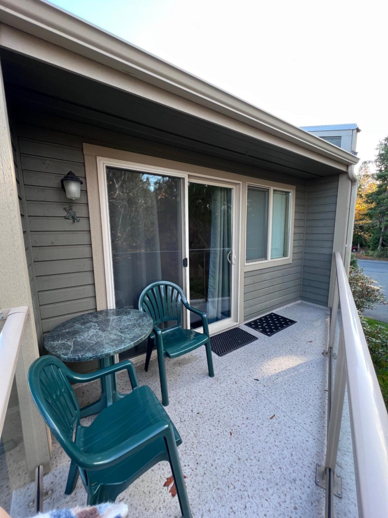 Shorewater Resort Qualicum Beach Esterno foto