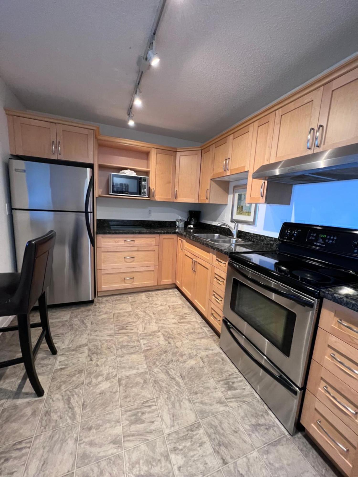 Shorewater Resort Qualicum Beach Esterno foto