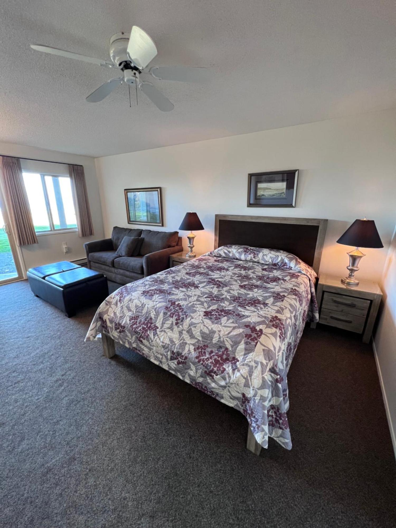 Shorewater Resort Qualicum Beach Esterno foto